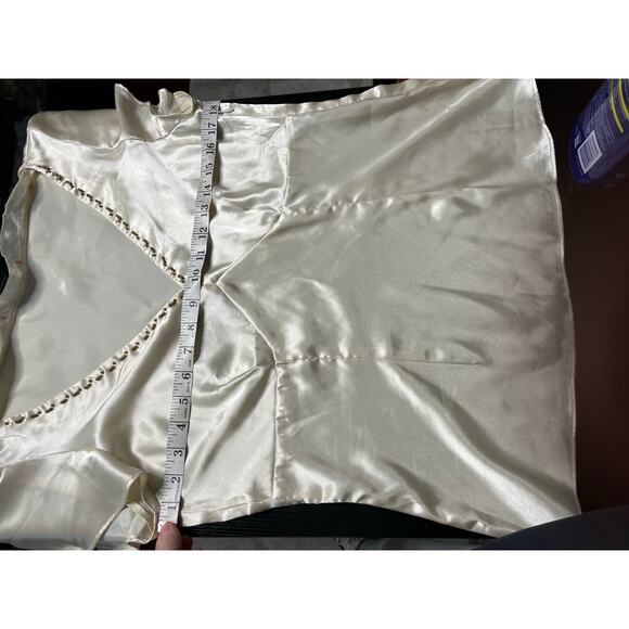 Vintage Y2K Pierre Cardin Satin Side Zip Fitted Blouse with Seed Bead Details - Picture 6 of 10